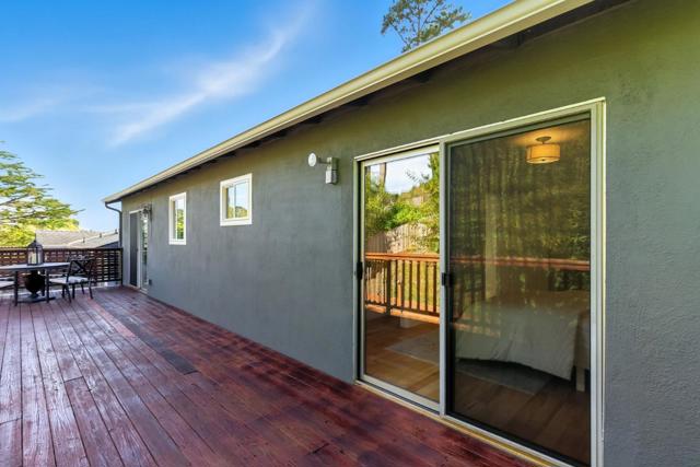 422 Avenue Portola, El Granada CA: https://media.crmls.org/mediaz/ee52e9b0-1758-4ffd-843c-8b5b2af2677f.jpg