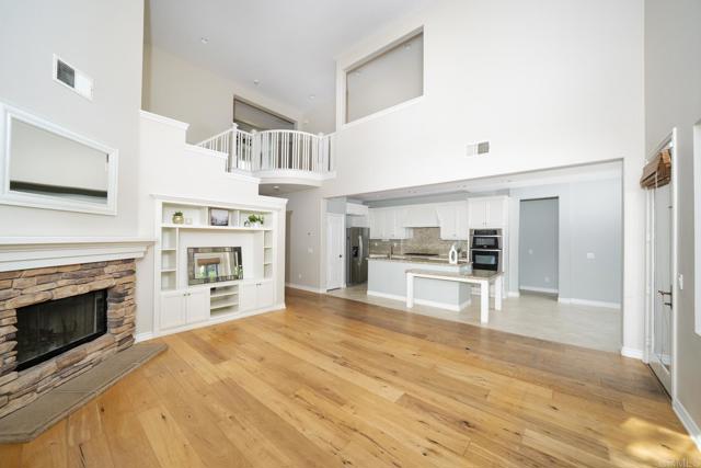 1789 Lemon Tree Ct, San Marcos CA: https://media.crmls.org/mediaz/ee52f527-189d-44dd-a1ec-3a094be77acc.jpg