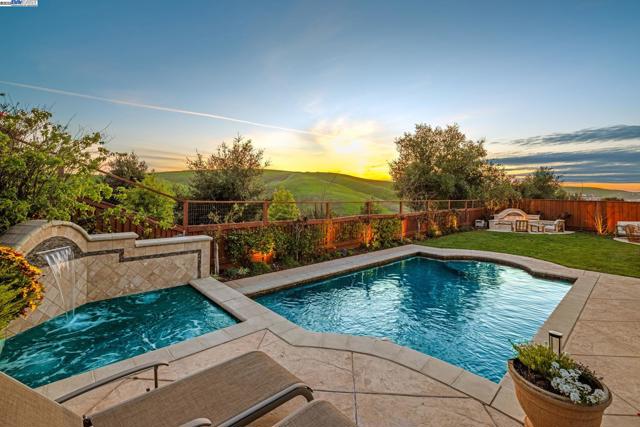 3712 Stonehenge Way, San Ramon CA: https://media.crmls.org/mediaz/ee5357ed-4be1-48ac-9fc9-1b1c56459f2f.jpg