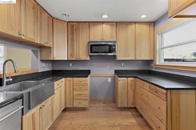 Image 10 of 46 For 2703 Mathews St