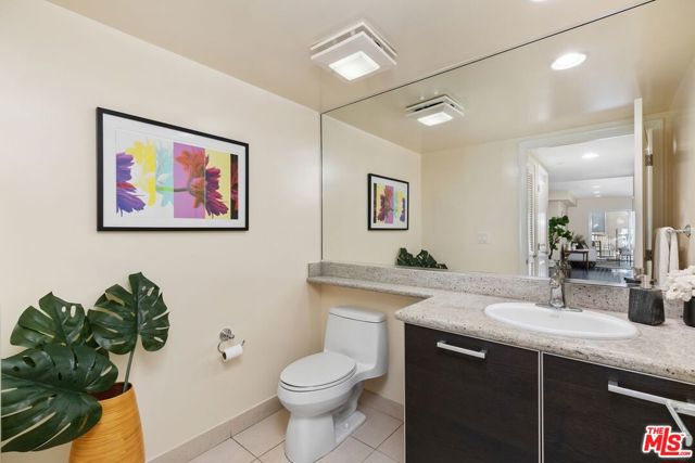 1353 N Fuller Avenue, Los Angeles CA: https://media.crmls.org/mediaz/ee556f55-5e5e-47f4-8bee-d49975dbd2f4.jpg