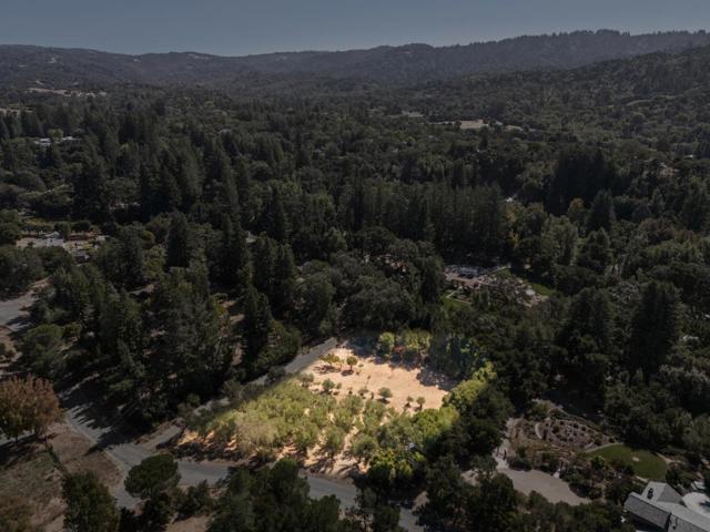 125 Mapache, Portola Valley CA: https://media.crmls.org/mediaz/ee5594e1-a618-41a2-8012-3925b509fe17.jpg