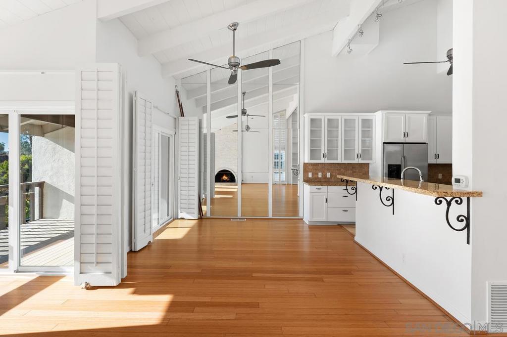 MLS #250044131SD image #15