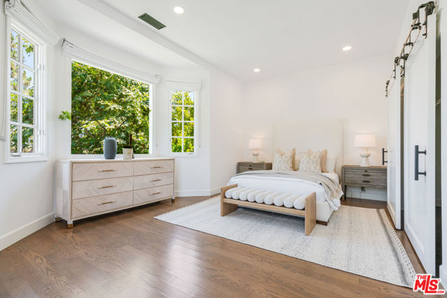 11797 CHAPARAL Street, Los Angeles CA: https://media.crmls.org/mediaz/ee56a224-71f8-4a3a-8047-6b357ed06a54.jpg