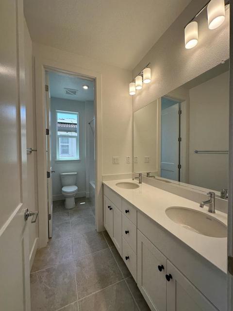 923 Layola Lane, Morgan Hill CA: https://media.crmls.org/mediaz/ee56dc19-0ade-41c7-9107-446d23a14cc6.jpg