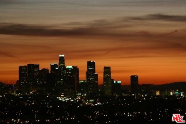 2170 Century Park East, Los Angeles CA: https://media.crmls.org/mediaz/ee581a33-84bf-4a14-9e78-53f54e7a5d44.jpg