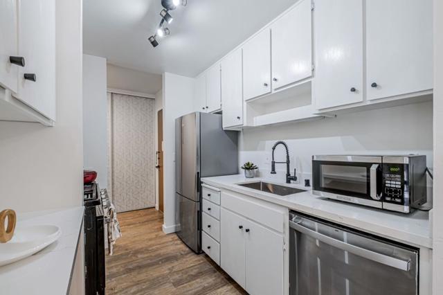 2700 Le Conte Avenue, Berkeley CA: https://media.crmls.org/mediaz/ee589b57-a1fd-473f-a4fc-4b36baba18d9.jpg