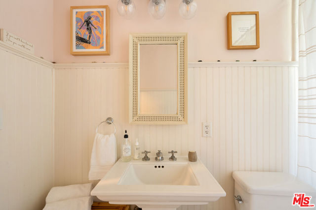 420 Pacific Street, Santa Monica CA: https://media.crmls.org/mediaz/ee589fbc-95e3-4221-a448-170679ad0fb6.jpg