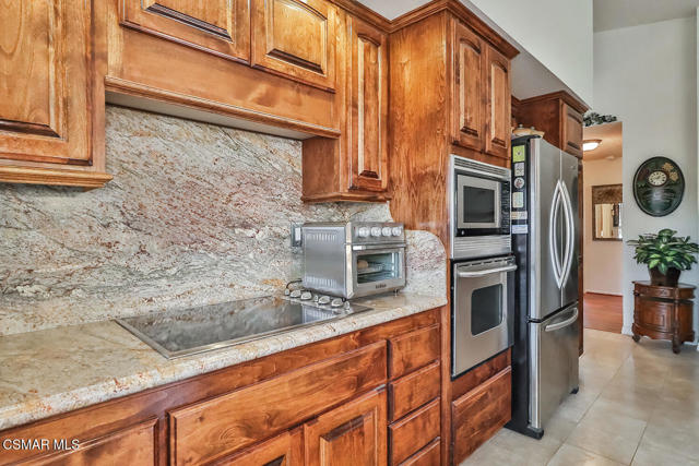 3616 Pebble Place, Newbury Park CA: https://media.crmls.org/mediaz/ee594847-55c6-4fb9-99d5-b6a78c74688d.jpg