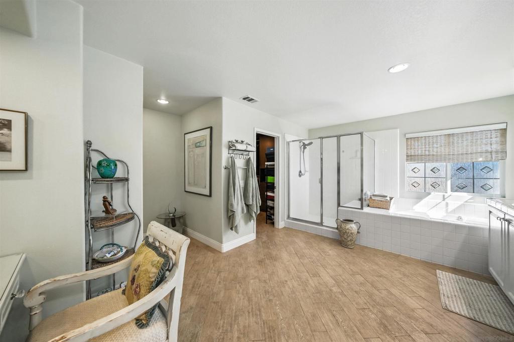 MLS #250031505SD img 36