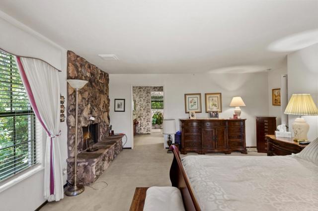 11027 Eastbrook Avenue, Los Altos CA: https://media.crmls.org/mediaz/ee5ad35f-8c22-4deb-afb3-afddae587a11.jpg