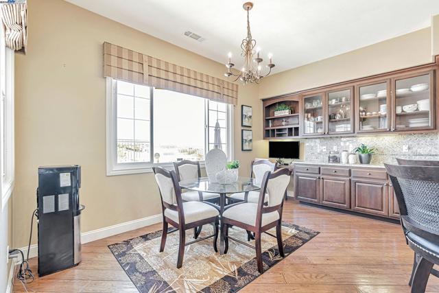 2734 E Sugar Hill Ter, Dublin CA: https://media.crmls.org/mediaz/ee5af691-fe51-40f0-9a92-740e09237586.jpg