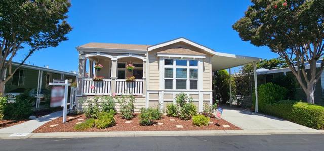90 Quail Hollow Drive, San Jose CA: https://media.crmls.org/mediaz/ee5afa07-5fb4-45b3-b6f8-2301a76d089c.jpg