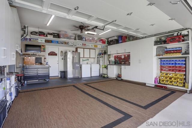 3367 Malta Way, Oceanside CA: https://media.crmls.org/mediaz/ee5c74b7-a1d6-417a-9523-6070ef189563.jpg