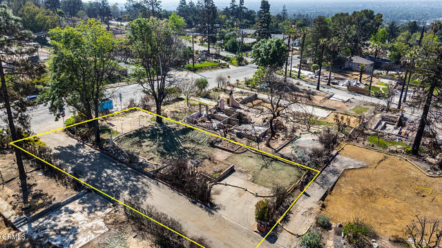 600 McWilton Place, Altadena CA: https://media.crmls.org/mediaz/ee5c8740-63e0-422e-89ef-44872585f2f4.jpg