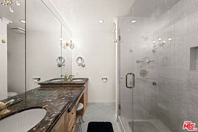 6220 Pacific Avenue, Playa del Rey CA: https://media.crmls.org/mediaz/ee5d4a56-a486-4648-98d5-645f8e2b3e95.jpg