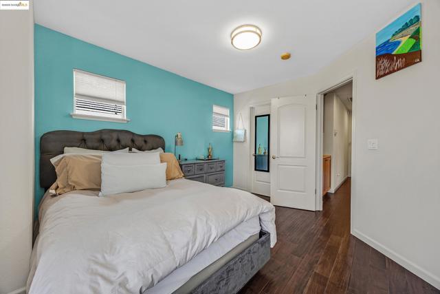5736 Idlewood Street, Dublin CA: https://media.crmls.org/mediaz/ee5d8d95-5df9-48d0-b58e-fddab3c521be.jpg