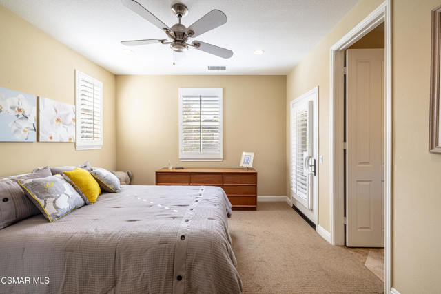 4024 Eagle Flight Drive, Simi Valley CA: https://media.crmls.org/mediaz/ee5d9247-b639-4e76-b2f3-28659111f0ff.jpg