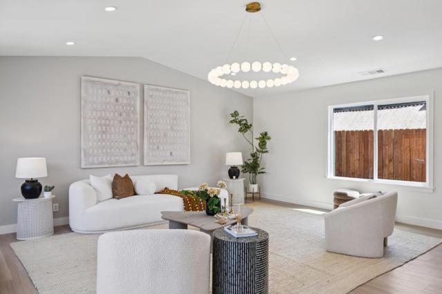 1034 Delaware Way, Livermore CA: https://media.crmls.org/mediaz/ee5db94a-5075-4677-92e7-493862ee7a62.jpg