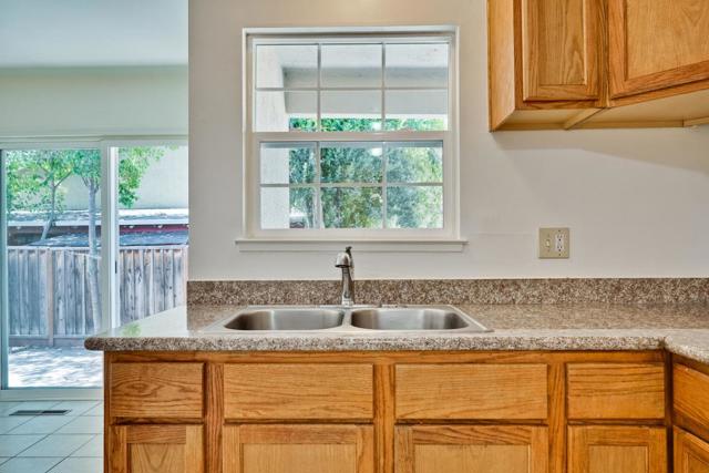 401 Lynn Avenue, Milpitas CA: https://media.crmls.org/mediaz/ee5dd81d-7faa-4f18-bf28-81ca3b4d0a56.jpg