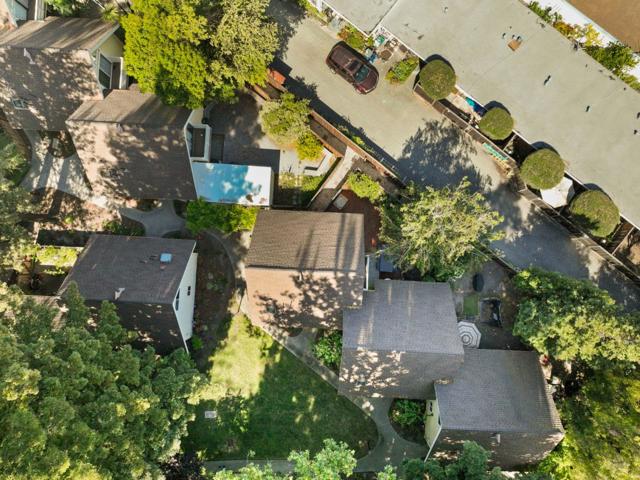 2518 W Middlefield Road, Mountain View CA: https://media.crmls.org/mediaz/ee5ef039-f836-49a9-9c4b-1bd2f7f2c844.jpg
