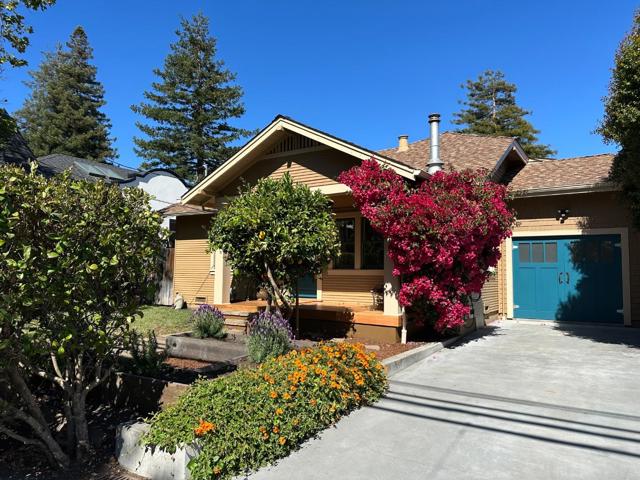 712 California Street, Santa Cruz CA: https://media.crmls.org/mediaz/ee5fca1d-f967-4eac-a508-f03b4e2ea723.jpg