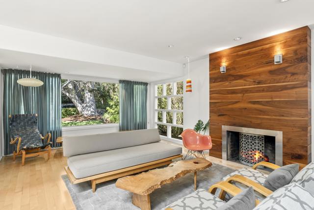 Detail Gallery Image 14 of 58 For 6028 Beaumont Ave, La Jolla,  CA 92037 - 5 Beds | 4 Baths