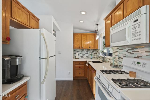 Detail Gallery Image 6 of 41 For 9097 N Ventura Ave #1,  Ventura,  CA 93001 - 2 Beds | 2 Baths