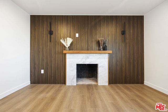 Image 30 of 70 For 19203 Galway Avenue