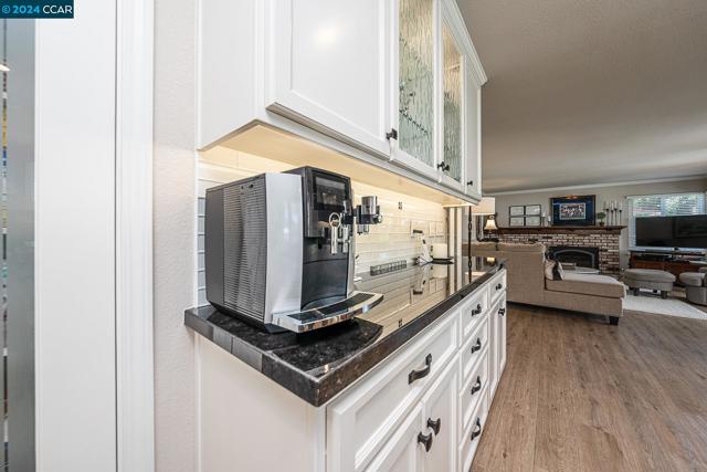 Image 14 of 59 For 604 Lomond Cir