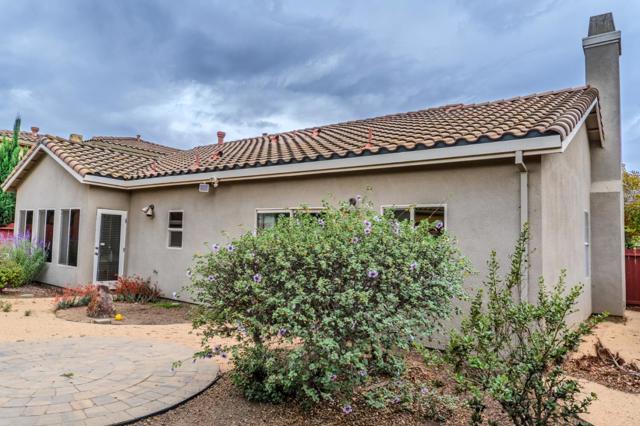 223 Apple Avenue, Greenfield CA: https://media.crmls.org/mediaz/ee61f013-0e88-484a-b97f-9e89215efc68.jpg