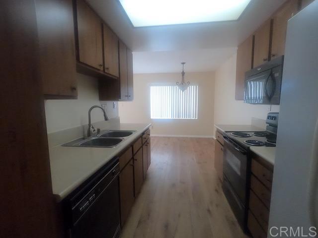 Detail Gallery Image 40 of 43 For 1677 Melrose Ave #F,  Chula Vista,  CA 91911 - 3 Beds | 2 Baths