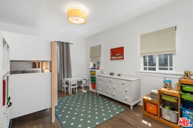 4139 Camero Avenue, Los Angeles CA: https://media.crmls.org/mediaz/ee629fd9-f9e1-4bb8-9546-e1d8b3268ea0.jpg