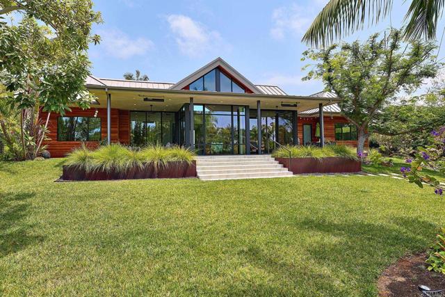630 Ocean View Avenue, Encinitas CA: https://media.crmls.org/mediaz/ee62e611-a3a5-473a-b944-f7fd3aa56a2f.jpg