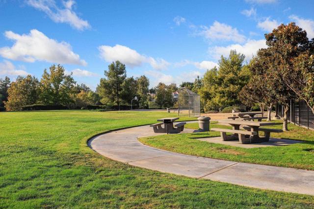 40998 Promenade Chardonnay Hls, Temecula CA: https://media.crmls.org/mediaz/ee63dc10-bcc0-49ac-917e-613ef44d55e6.jpg