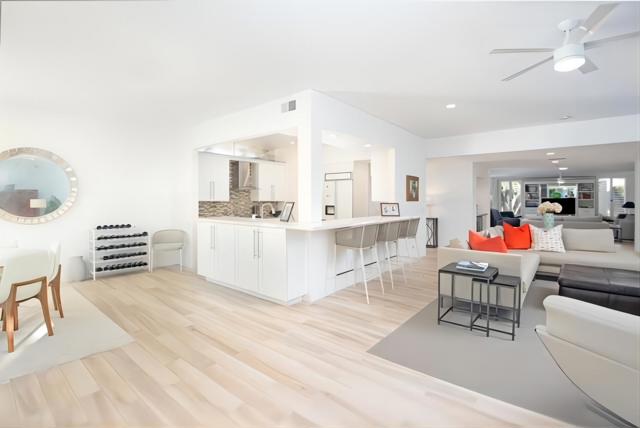 71 Westlake Circle, Palm Springs CA: https://media.crmls.org/mediaz/ee64778b-f30a-4559-80a2-6de6bc6e51e0.jpg