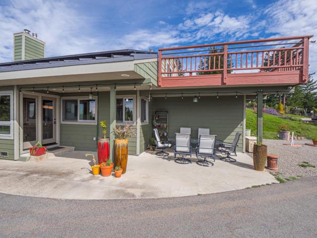 1584 Tindall Ranch Road, Corralitos CA: https://media.crmls.org/mediaz/ee64cd6f-c3dd-4572-9609-4d3ac5903911.jpg