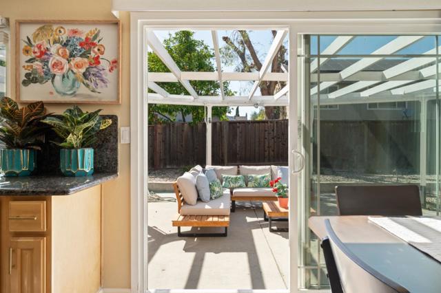 3195 Kawalker Lane, San Jose CA: https://media.crmls.org/mediaz/ee6515ef-9d28-43c0-a120-679d8ca61800.jpg