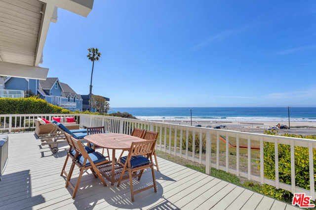 6439 Surfside Way photo 8