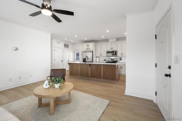 7025 San Bartolo St, Carlsbad CA: https://media.crmls.org/mediaz/ee65afec-ef02-4494-b9a4-40bec4d7deb1.jpg