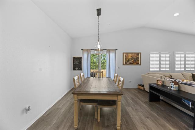 Detail Gallery Image 7 of 28 For 34289 Solstice St, Winchester,  CA 92596 - 4 Beds | 3 Baths