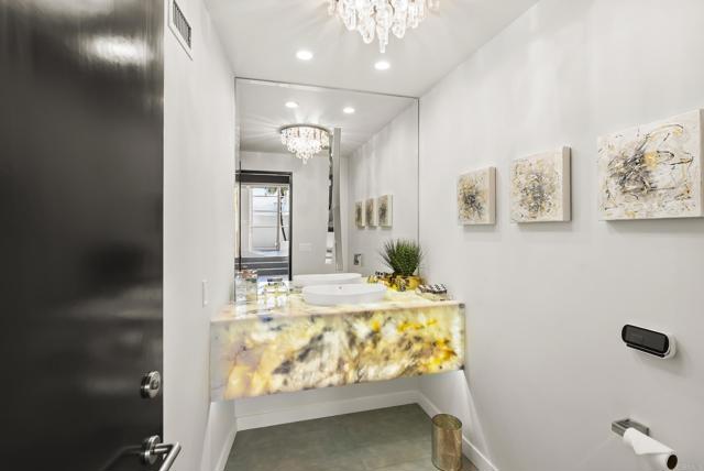 121 Via De La Valle, Del Mar CA: https://media.crmls.org/mediaz/ee677712-beb9-402a-8e16-776162086241.jpg