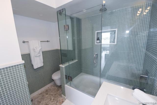 1710 Avenida Del Mundo, Coronado CA: https://media.crmls.org/mediaz/ee67a123-2566-44b4-91ca-0f41c046ff69.jpg