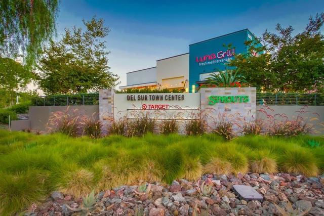 15820 Paseo Del Sur, San Diego CA: https://media.crmls.org/mediaz/ee68b7bf-25e9-4f1d-9e26-1fc36d48c2de.jpg