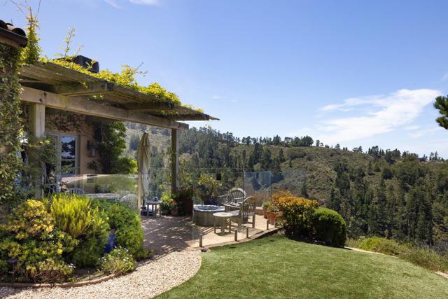 3200 Red Wolf Drive, Carmel CA: https://media.crmls.org/mediaz/ee69370c-6e69-4253-9603-646adc91914c.jpg