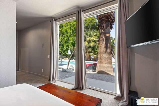 770 N Girasol Court, Palm Springs CA: https://media.crmls.org/mediaz/ee6a1d94-272a-49bc-a02f-a4549dceed35.jpg