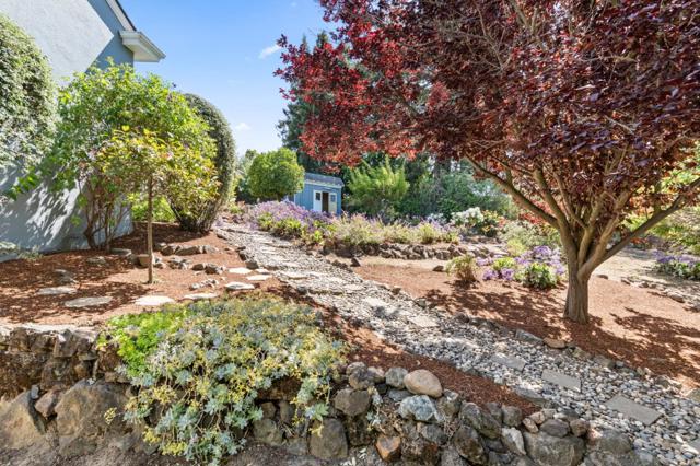 206 Frances Lane, Redwood City CA: https://media.crmls.org/mediaz/ee6a3b1c-8faa-407a-9abc-3b28c2dc17b6.jpg