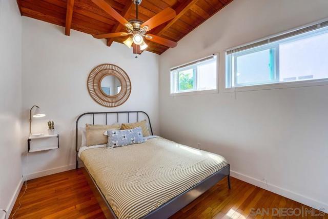 4341 43 Banning St, San Diego CA: https://media.crmls.org/mediaz/ee6a41b8-b45c-4f7f-a5df-2f0276944ee7.jpg