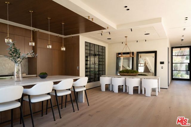 13221 Hesby Street, Sherman Oaks CA: https://media.crmls.org/mediaz/ee6c106d-a7be-450d-a8b6-050a906673be.jpg