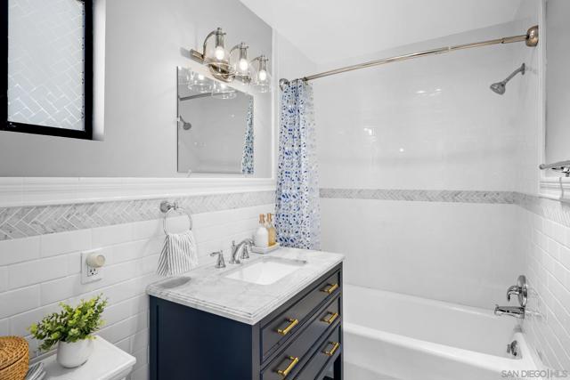 1611 San Luis Rey, Coronado CA: https://media.crmls.org/mediaz/ee6d6d76-8c57-462b-b5de-6ecca28ea7d0.jpg